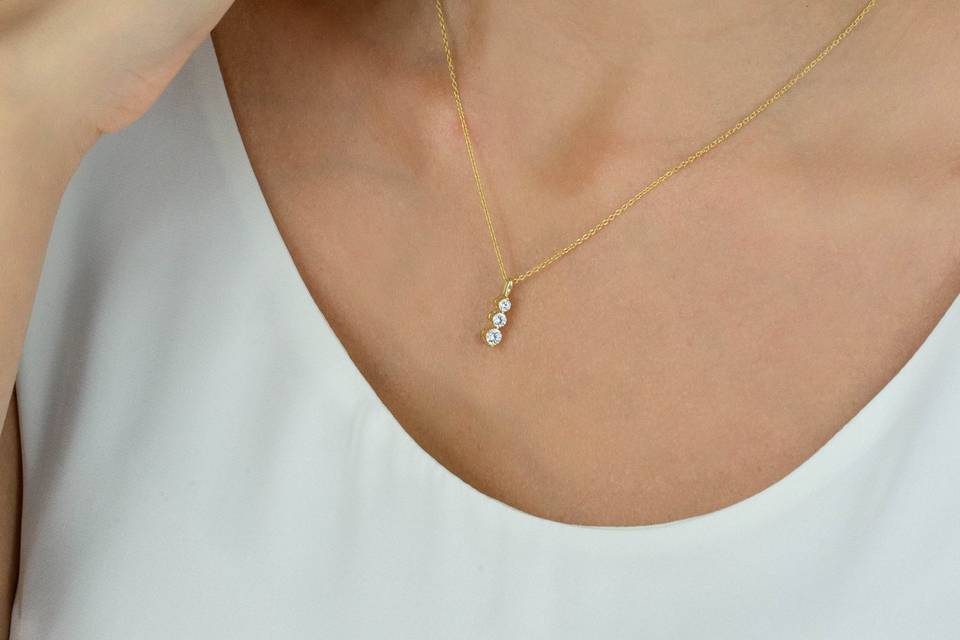 Sorella Lab Diamond Pendant