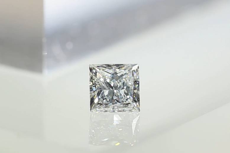 Square-Brilliant Cut Diamond