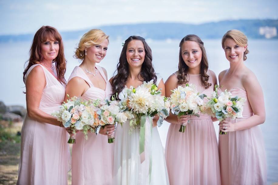 Bride & Bridesmaids