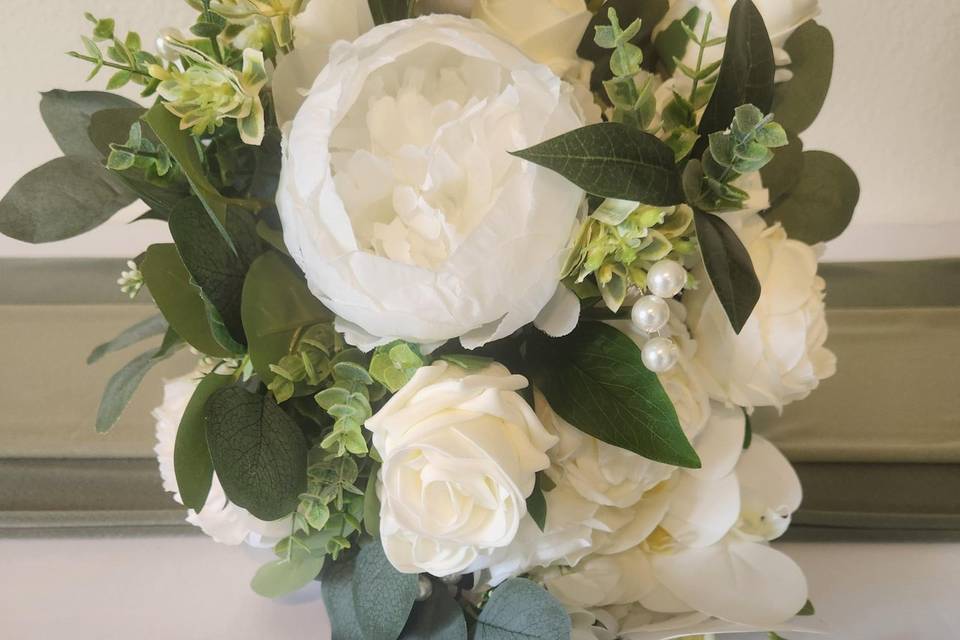 Sage/White Bouquet