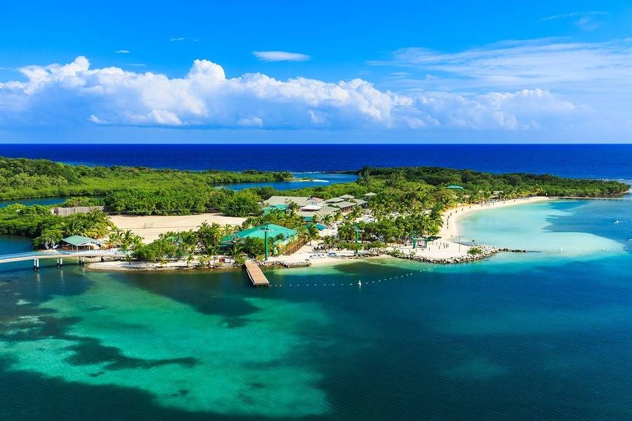 Snorkeling in Roatan