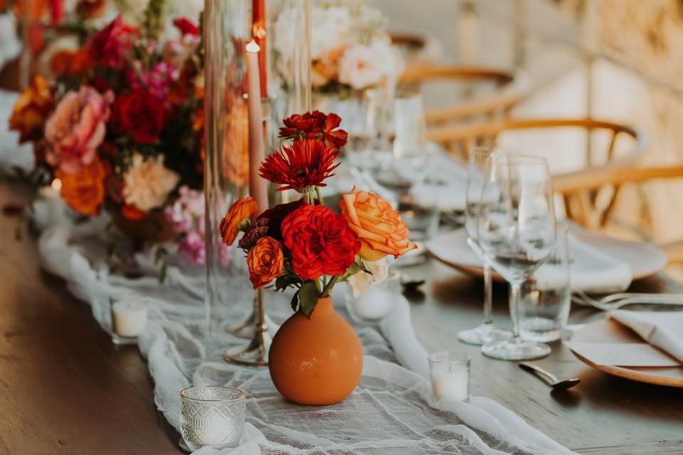 Reception tablescape