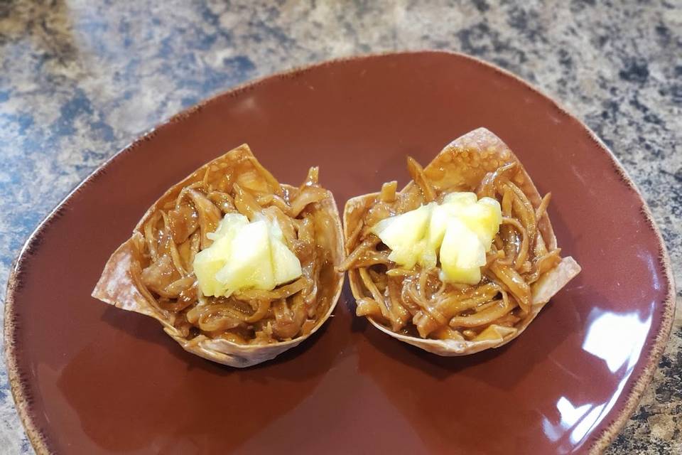 Teriyaki Chicken Wonton Cups