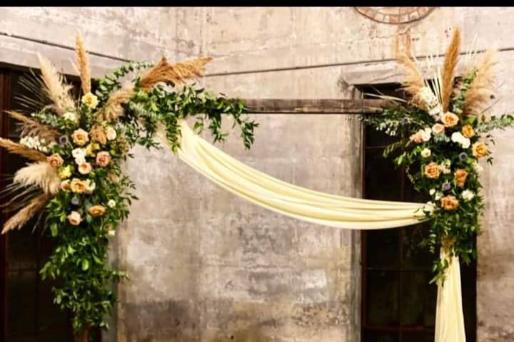Arch and Sash with Floral