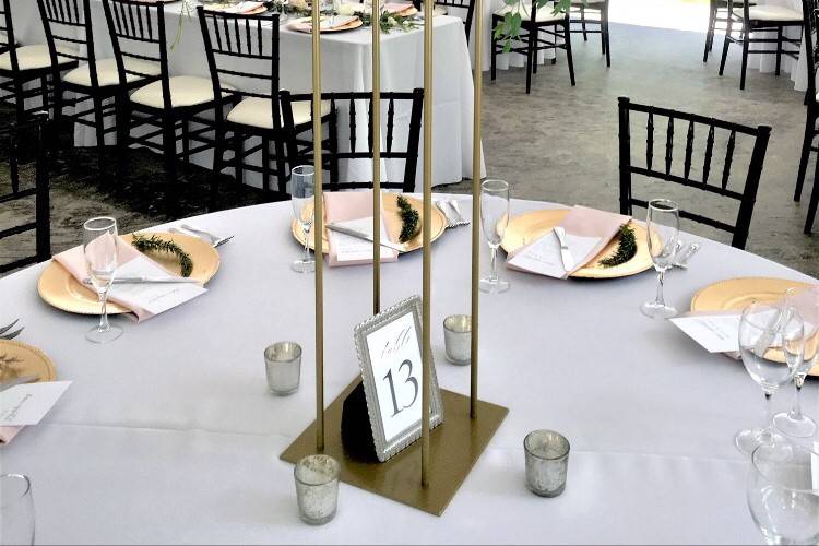 Tall harlow stand centerpiece