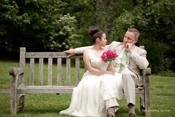 Spring and romantic wedding - bride and groom