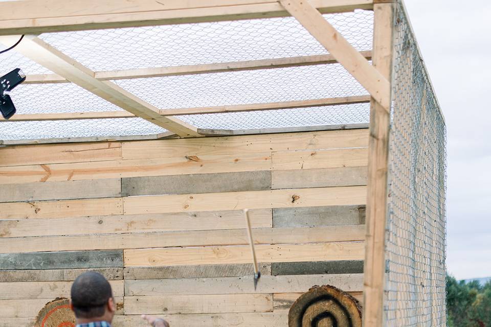 Ax throwing