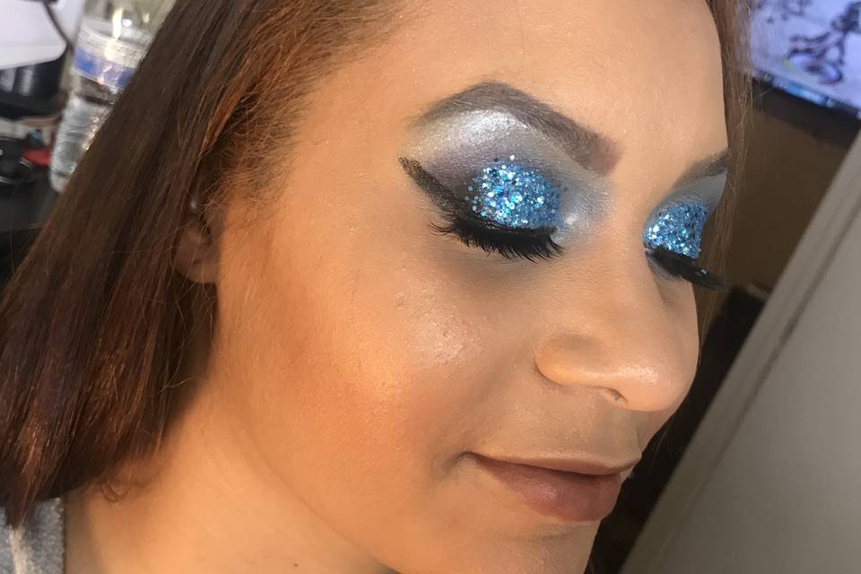 Blue glitter glam