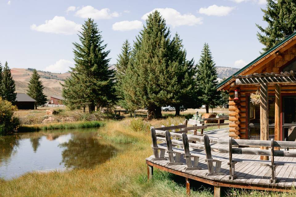 Lodge (@homegrownvisuals)