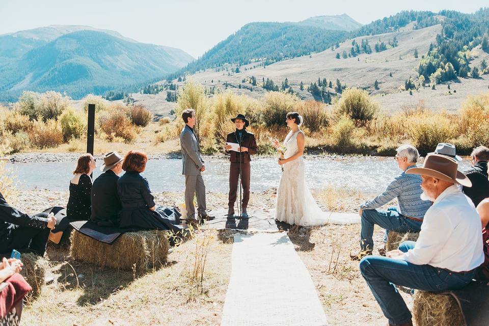 Creekside Vows