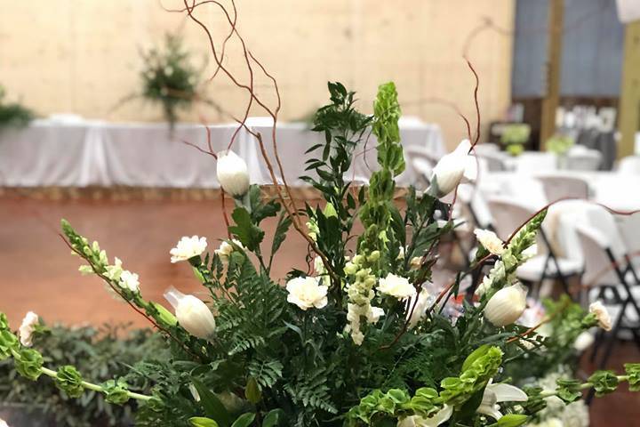 Rustic wedding - real flowers