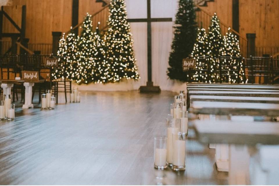 Elegant Winter Ceremony