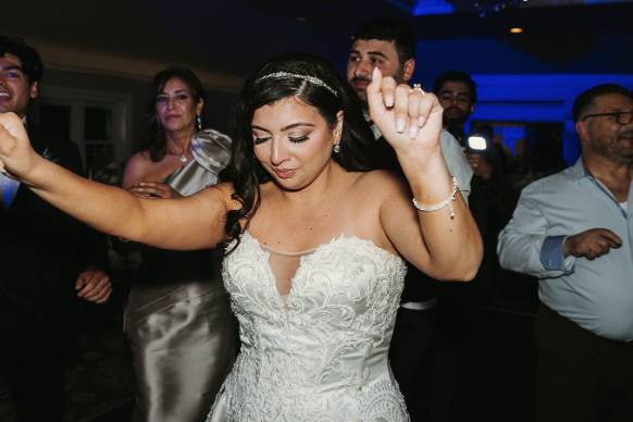 A Joyful & Relaxed Bride!