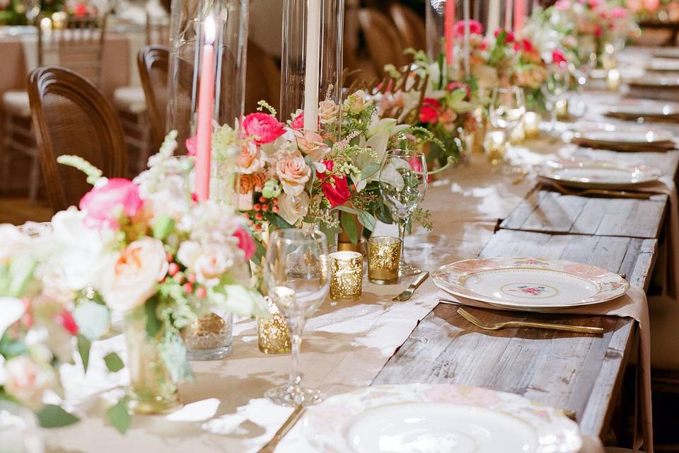 Long table setting