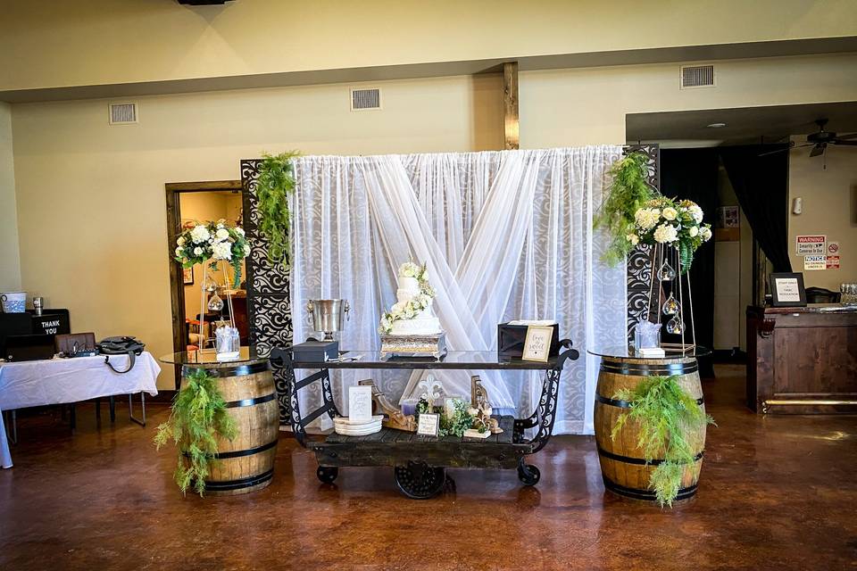 Cake table
