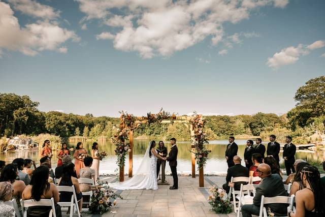 Rock Island Lake Club