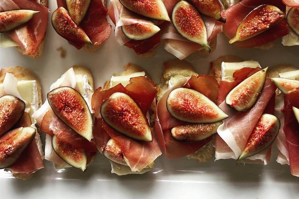 Fig Prosciutto & Brie Crostini