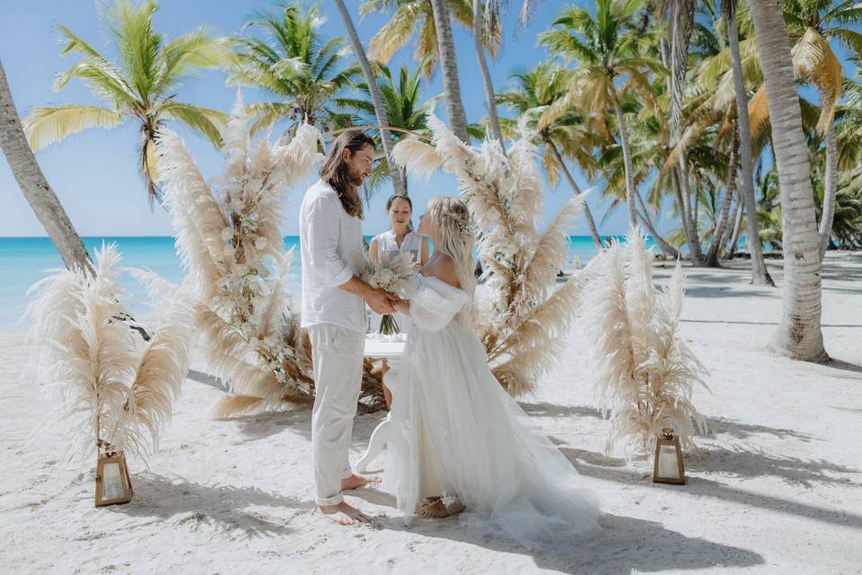 Pampas grass wedding