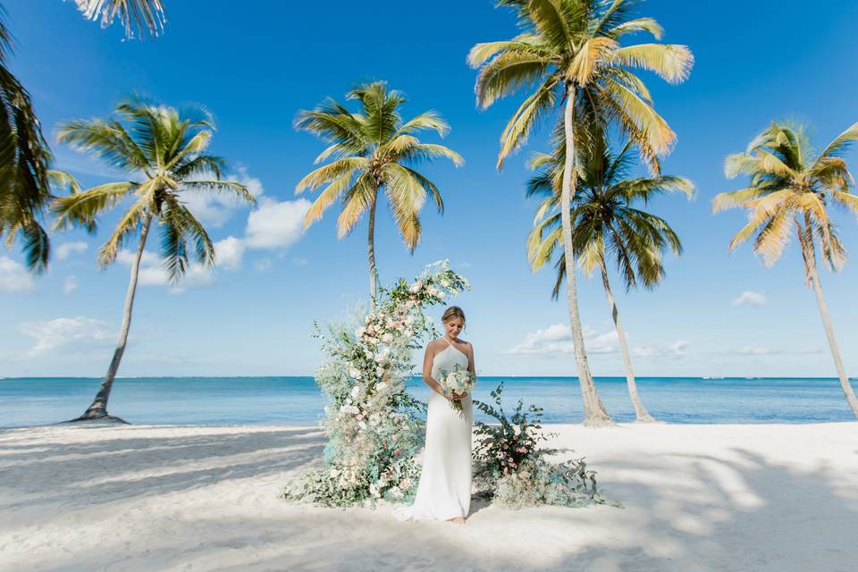 Floral ceremony backdrop