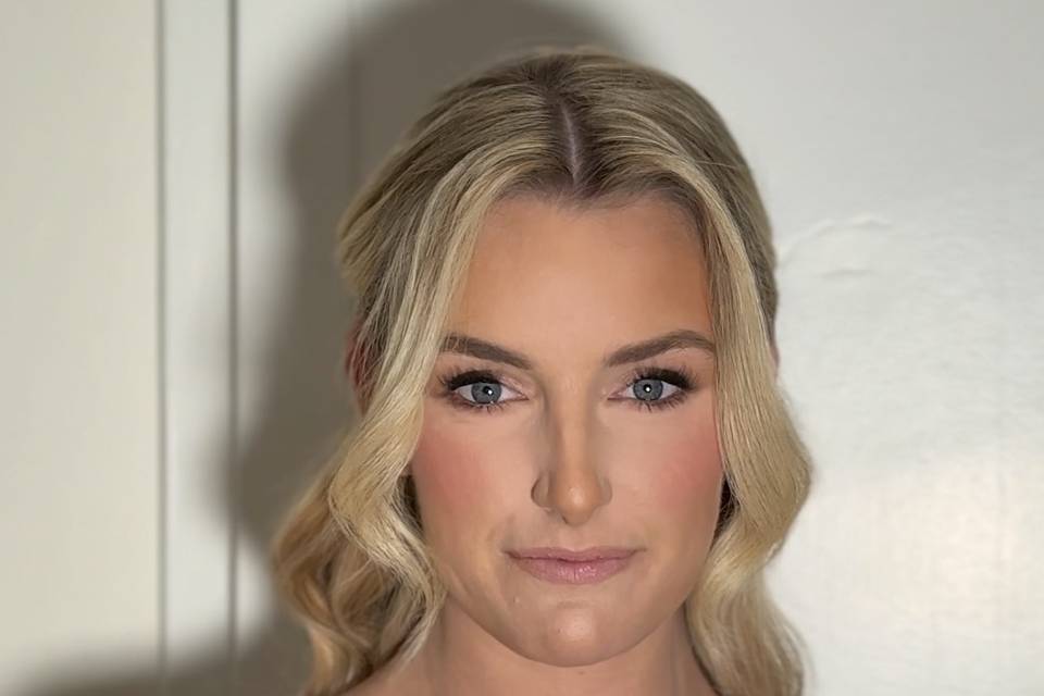 Natural Soft Glam & Soft Waves