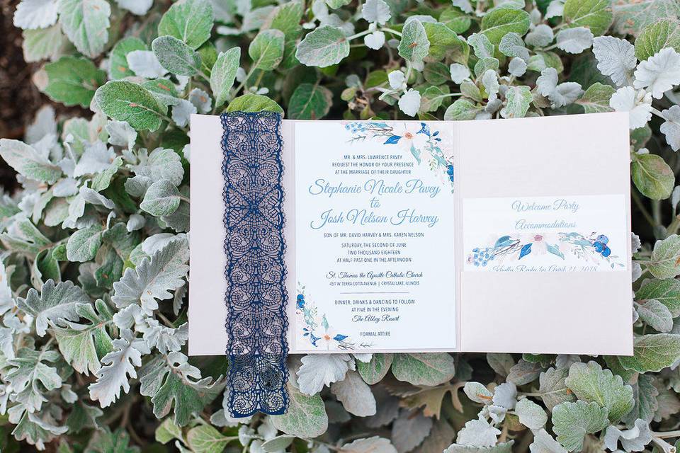 Love&Lace Invitations