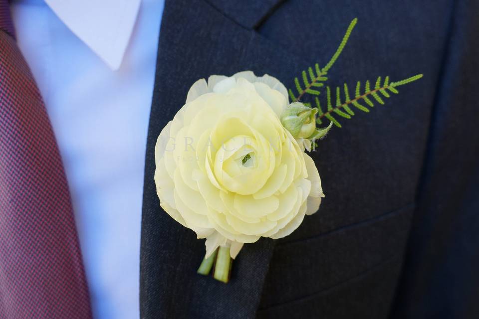 Grace Kim Floral & Event Design- cream groom's boutonniere: ranunculus, fern