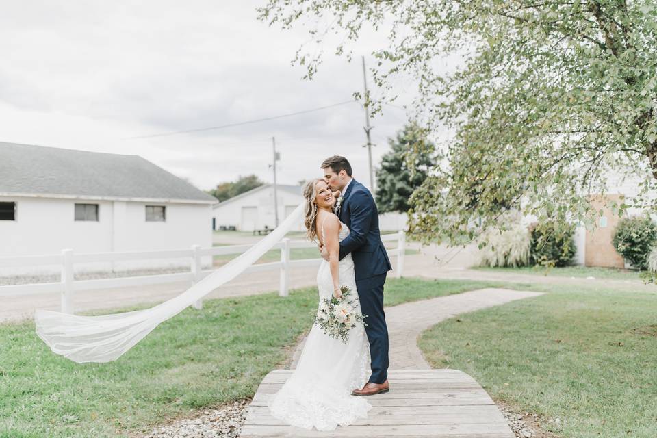 Lovely Bride & Groom