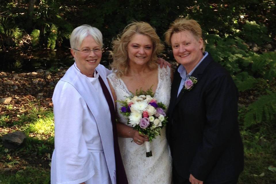 Reverend Elizabeth River Wedding Officiant