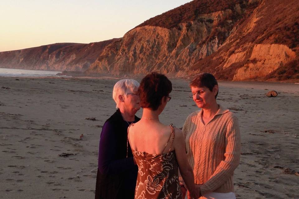 Reverend Elizabeth River Wedding Officiant