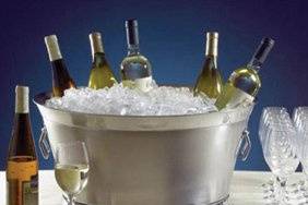 Double insulated stainless steel beverage tubs keep your wine cool!