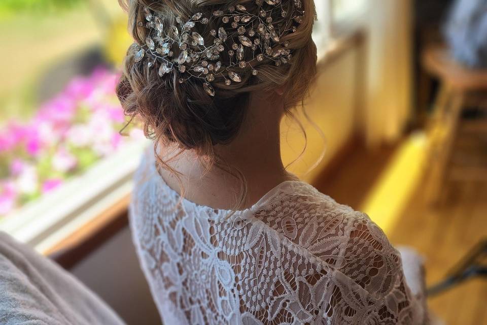 Messy bun
