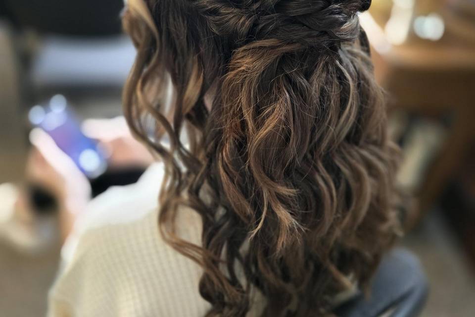 Bride half up half down