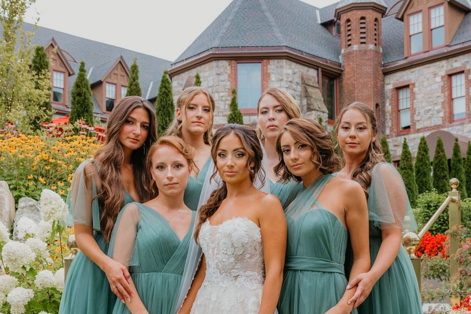 Bride & Bridesmaids