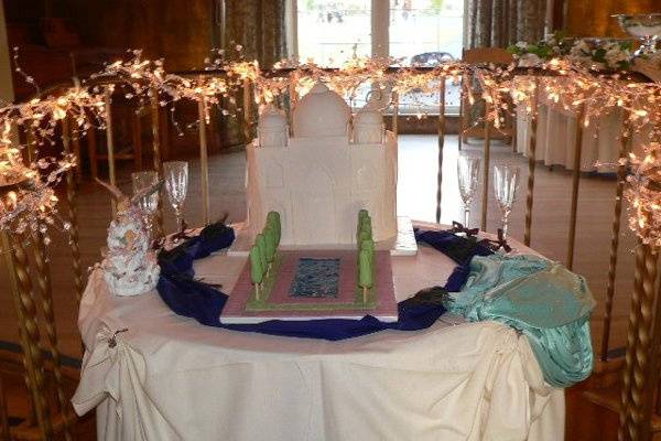The Taj Mahal. We can replicate your favorite romantic getaway in cake.
