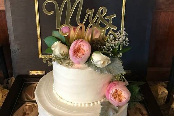 Two-tiered cake with florals