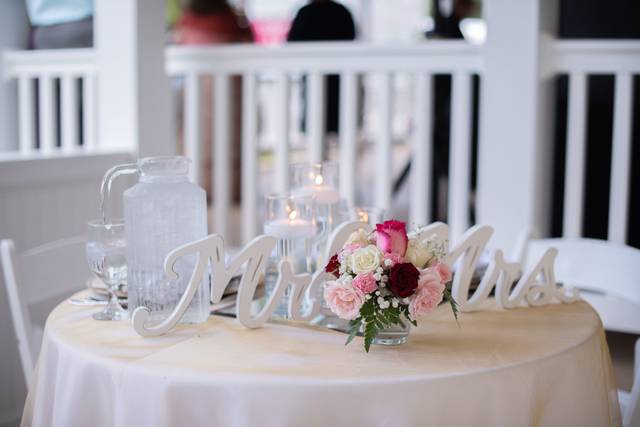 Four Orchids Wedding & Event Planning