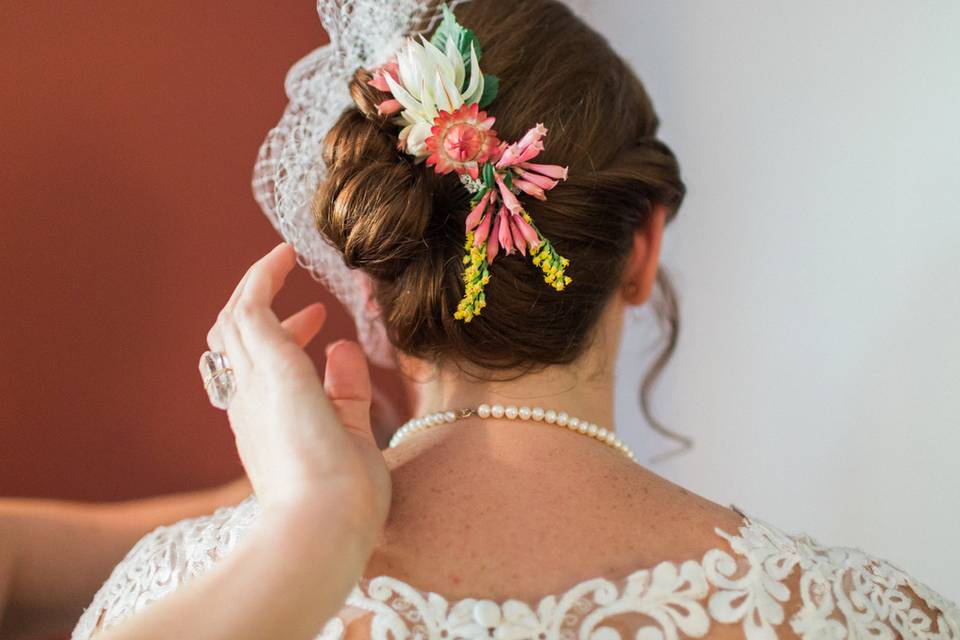 Vibrant floral hairpiece