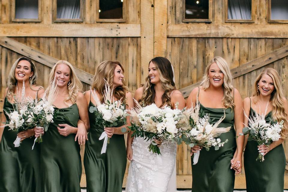 Aisles + Ivy