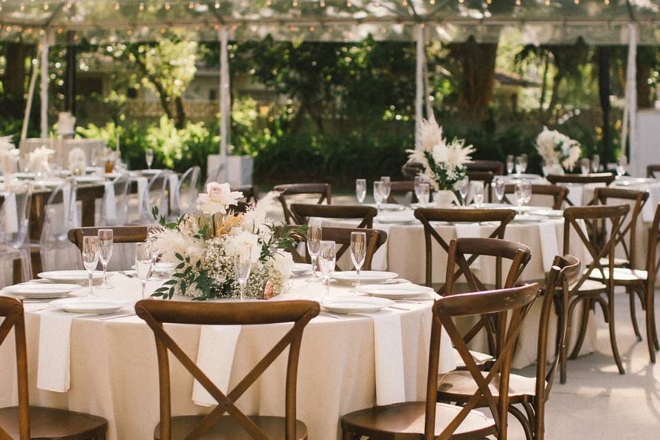 Aisles + Ivy