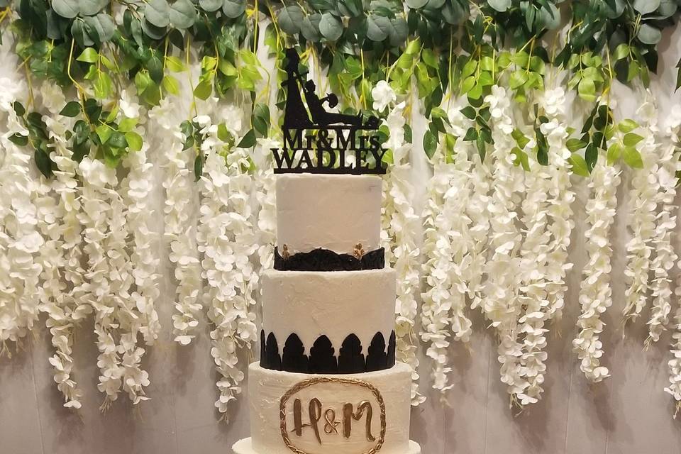 Wedding cake with fondant