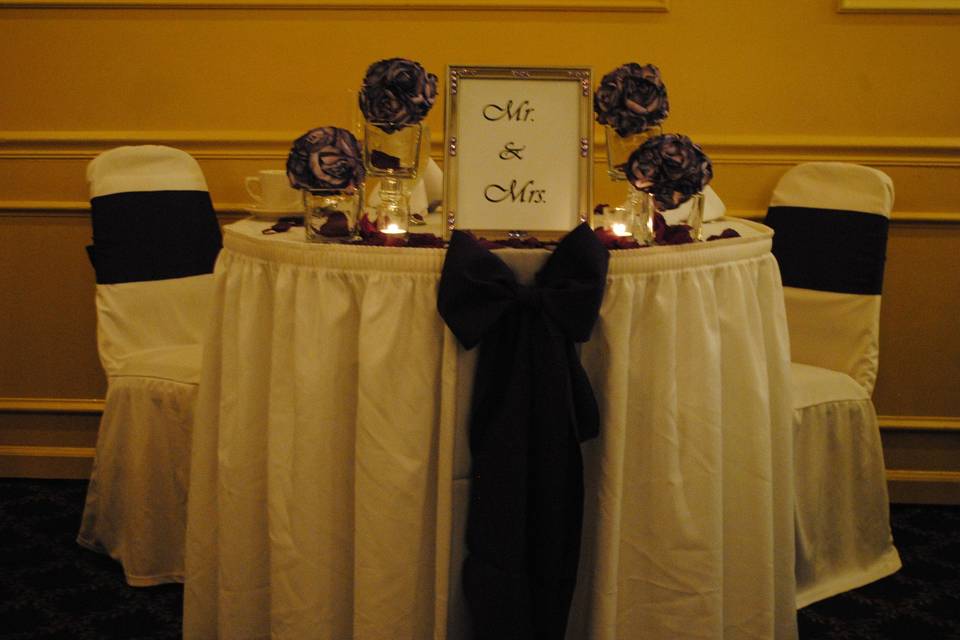 Sweetheart table