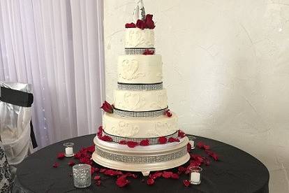 Multiple layered wedding cake