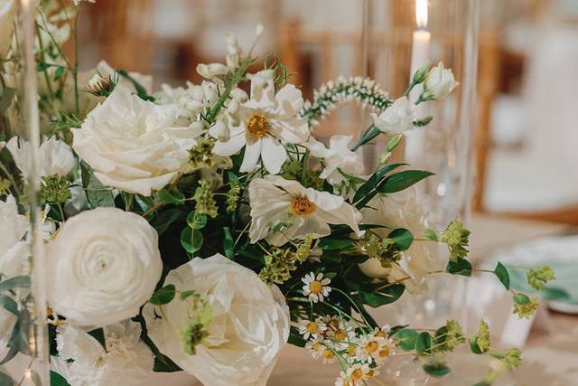 Wild White Centerpiece
