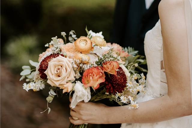 Mountain Mama Florals