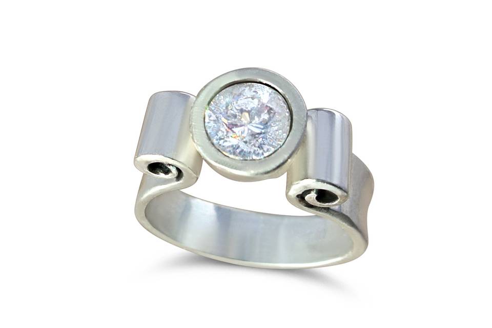 Volute diamond ring