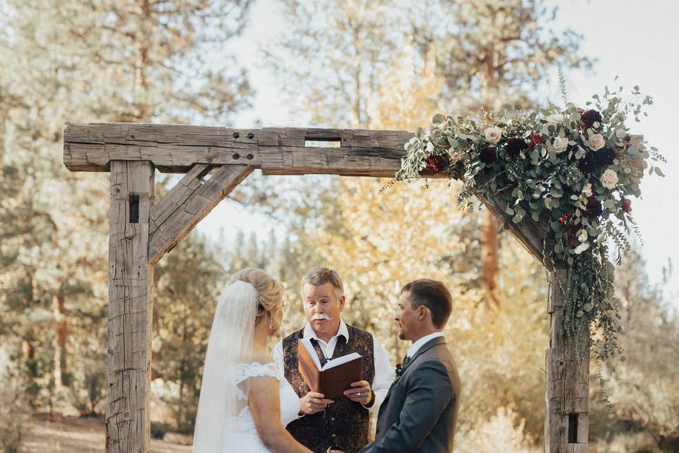 Rustic arch at Rock Springs