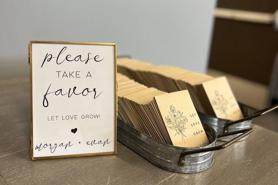 Welcome Table - Favors