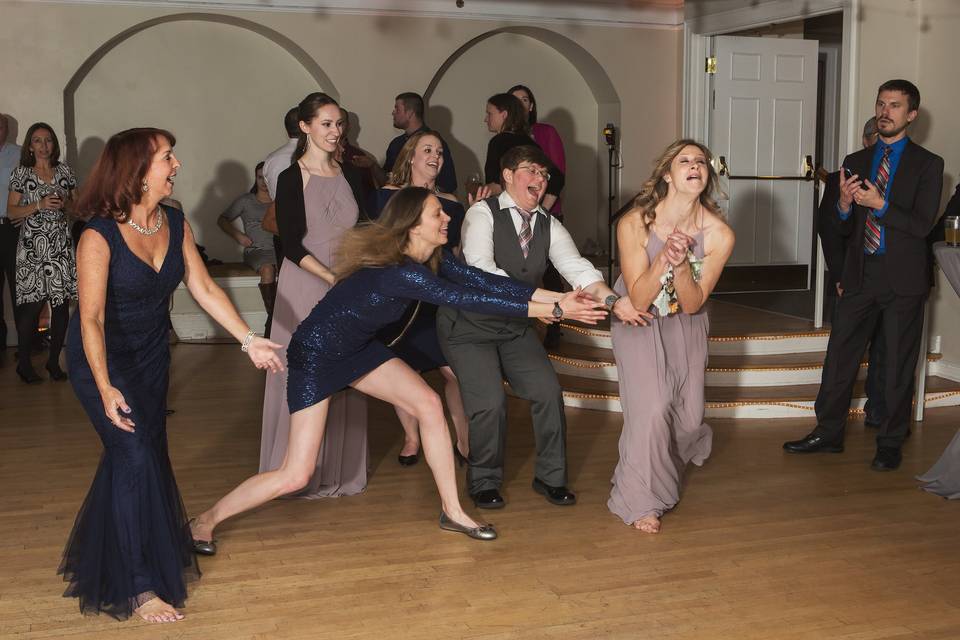 Bouquet toss