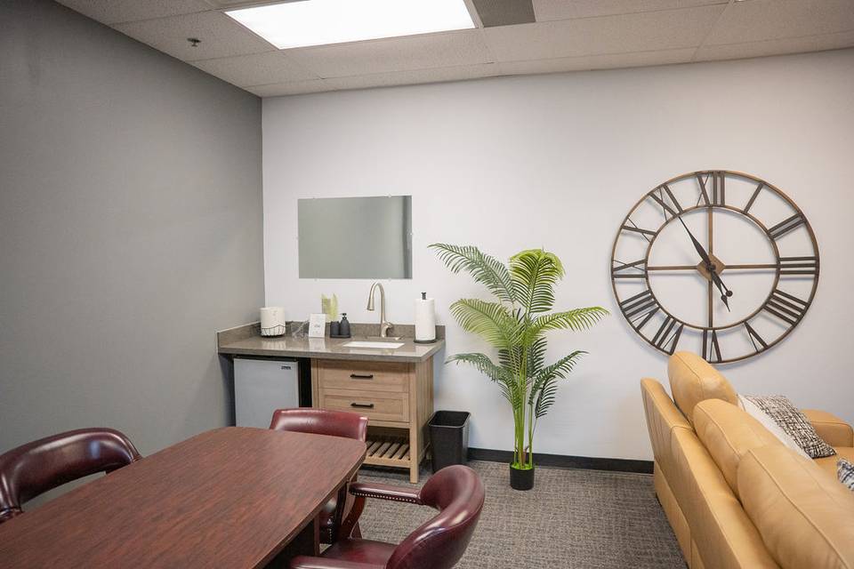 Groom's Suite