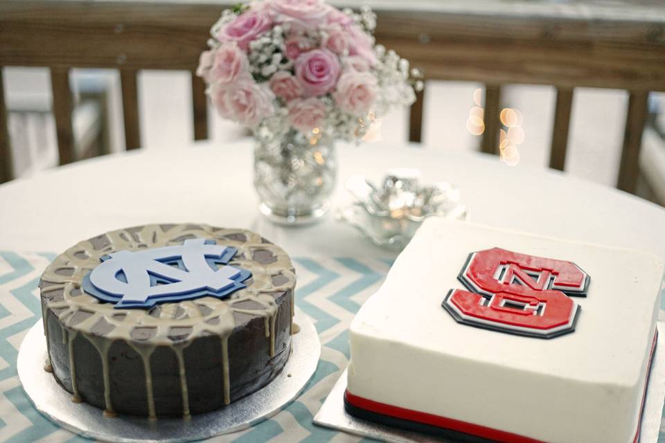 Groom's CakesWe do any University Logo Cake (& yes, this was for a Groom's & a Bride's cake - a match made in heaven!)